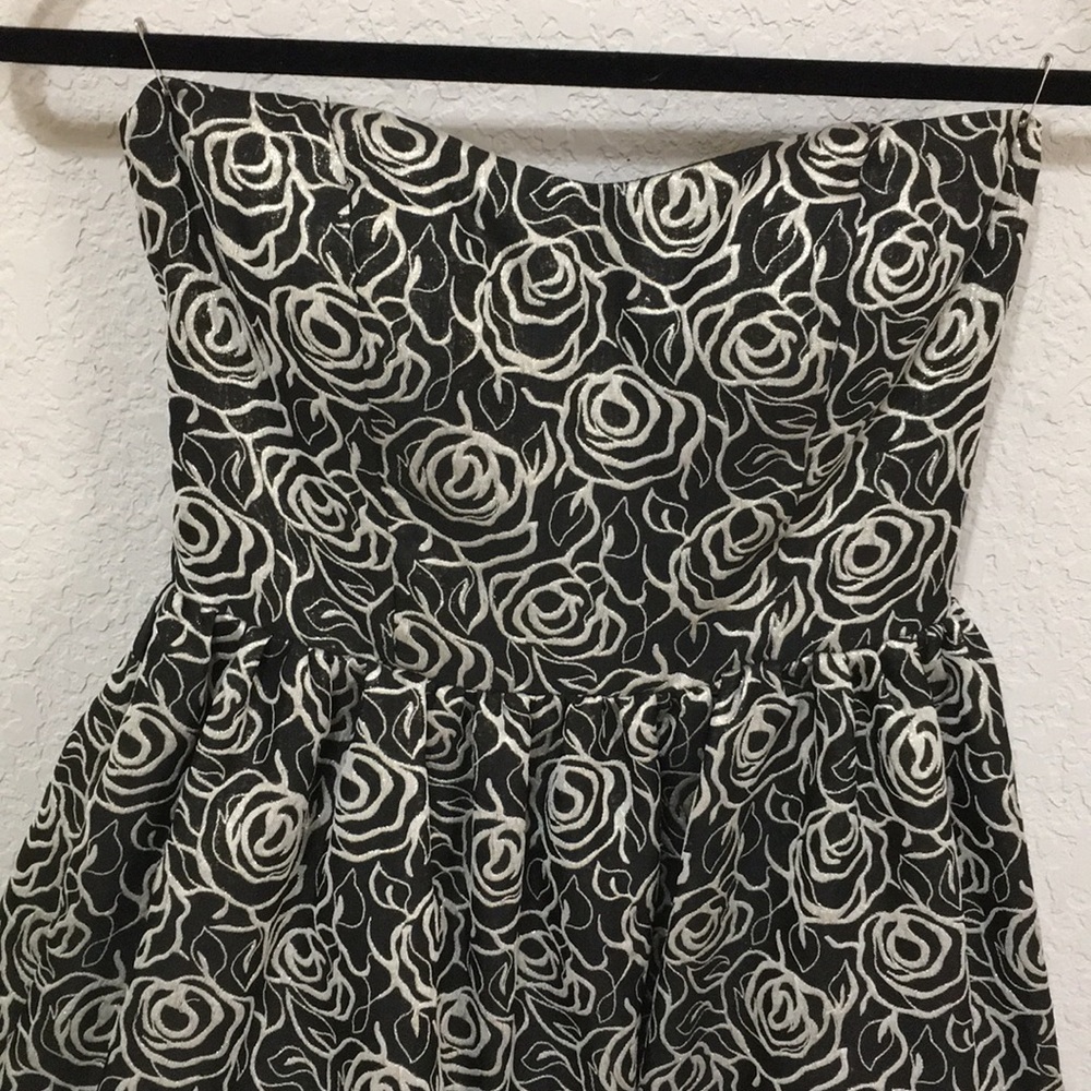 Black and gold rose glitter ✨ strapless dress - Picture 8 of 15